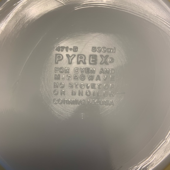 Vintage Shenandoah yellow Pyrex #471-B - Picture 4 of 6